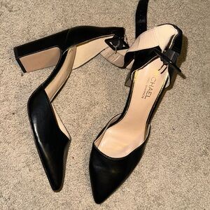 Women Heels- Michael Shannon size 11- black pointy toe
